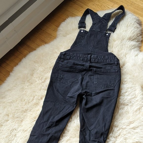 Black jean distressed overalls size 0 - Picture 3 of 4